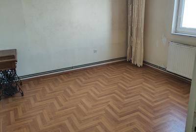 Apartament cu 2 camere circular în Astra - 4