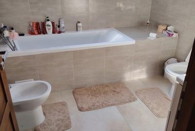 Casă cu 3 camere cu Teren 300 Mp în Central - 4