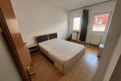 Apartament 3 camere Tg. Cucu - Golia - 4