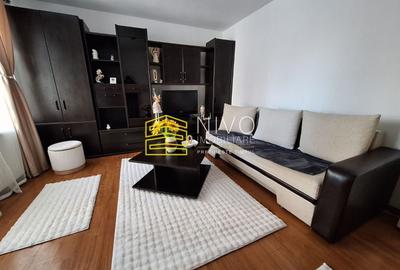 Apartament cu 3 camere decomandat în Tudor