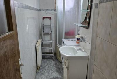 Apartament cu 3 camere semidecomandat în Central - 6