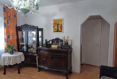 Apartament cu 2 camere semidecomandat în Oltenița
