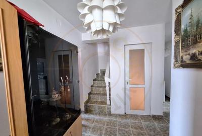 Casa Pitesti cu deschidere la Bulevard - 2