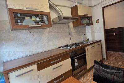 Garsoniera generoasa cu loc de parcare inclus, toate utilitatile, multiple facil Garsoniera generoasa cu loc de parcare inclus, toate utilitatile, multiple facil - 2