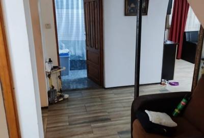 Casă individuală cu 5 camere cu Canalizare în Giulești - 9