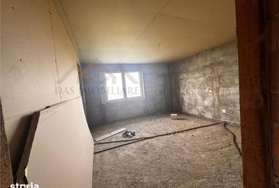 Casă cu 4 camere cu Teren 2341 Mp în Cicârlău - 6