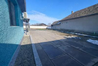 Casă cu 3 camere în Central - 1