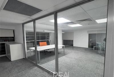 Spațiu comercial, în P-ța Victoriei - 4