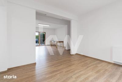 Apartament cu 3 camere decomandat în Sud