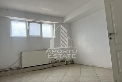 Apartament cu 3 camere, la demisol inalt , zona Steaua - 2