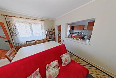 Duplex cu 12 camere cu Canalizare în Vest - 23