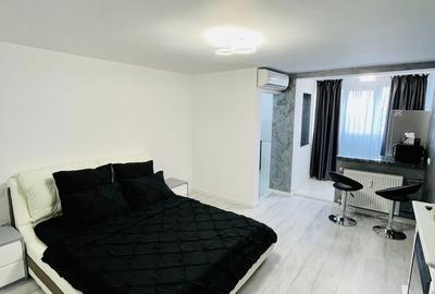 Garsonieră decomandată în Rovine - 1