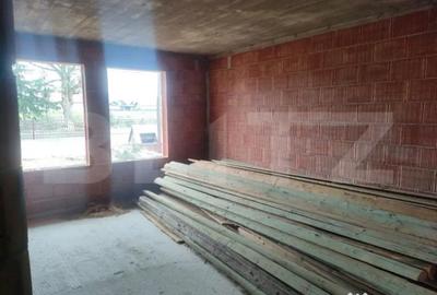 Casă cu 7 camere cu Teren 770 Mp în Marginea - 16