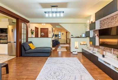 Casă cu 7 camere cu Garaj în Central - 6