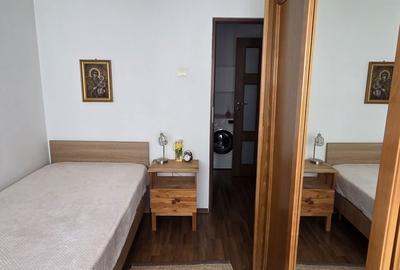 Apartament cu 3 camere semidecomandat în Central - 2