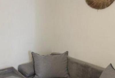 Închiriem garsonieră zona  Energia mobilată utilată  21 mp - 2