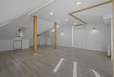 Casă individuală cu 9 camere cu Teren 200 Mp în Central - 21