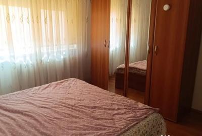 Apartament cu 3 camere decomandat în Independenței - 9