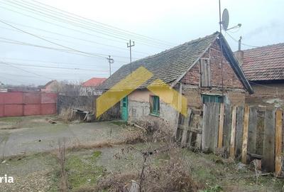 Casă cu 2 camere în Păuliș - 1