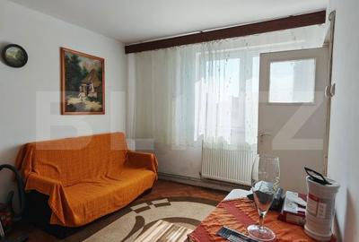 Apartament cu 2 camere semidecomandat în Micro 1