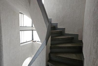 Apartament cu 3 camere nedecomandat în Central - 7