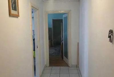 7 Noiembrie - Vanzare apartament 3 camere - Str. C-tin Romanu Vivu - 2