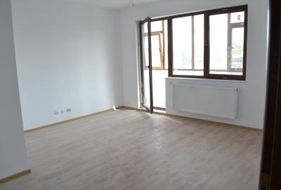 Apartament cu 2 camere decomandat în Berceni
