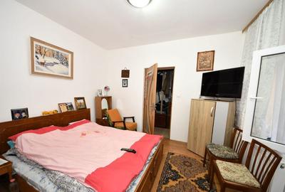 De vanzare casa cu 3 apartamente + anexa 75 mp, Comision 0% - 7