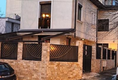 Casă individuală cu 4 camere cu Canalizare în Tomis I - 1