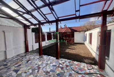 Casă individuală cu 4 camere cu Canalizare în Vlădești - 3