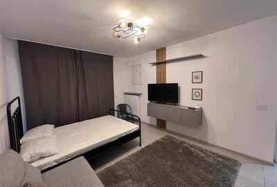 Garsonieră decomandată, mobilată în Tractorul - 1