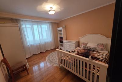 Apartament cu 4 camere decomandat în Piața Centrală - 6