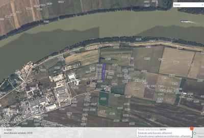 Teren de 2500 mp, în Central