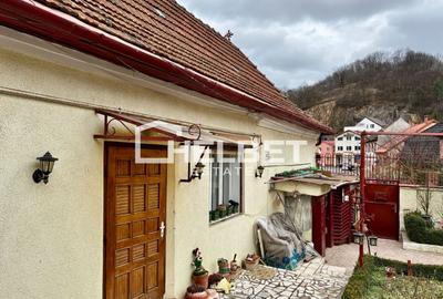 Casă individuală cu 5 camere cu Canalizare în Centrul Istoric - 2