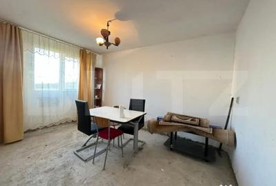 Apartament cu 3 camere semidecomandat în Central - 1