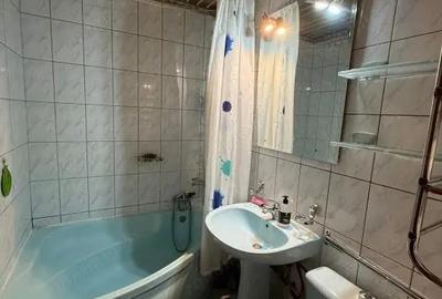 Apartament cu 4 camere decomandat în Central - 4