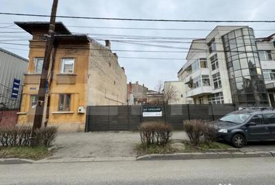 Teren de 642 mp, în Central