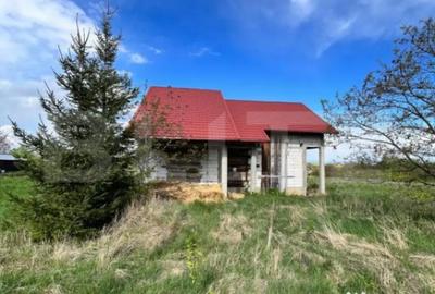 Casă cu 7 camere cu Teren 2800 Mp în Central - 2