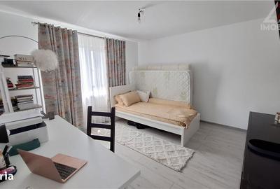 Casă cu 4 camere cu Teren 1000 Mp în Rediu - 11
