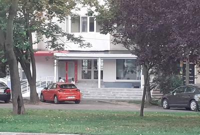 Spațiu comercial, de 76 mp, în Panduri - 2