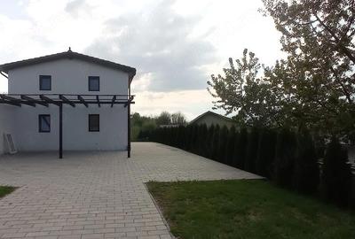 Casă cu Teren 1200 Mp în Central - 4