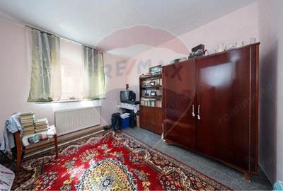 Apartament cu 3 camere de vanzare, in zona centrala - 20