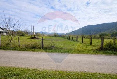 Teren de 1053 mp, în Central - 2