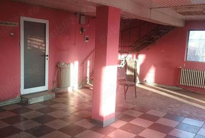 Inchiriez spa?iu comercial Inchiriez spa?iu comercial - 2