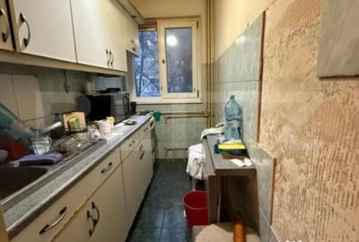 Apartament cu 3 camere semidecomandat în Dacia - 2