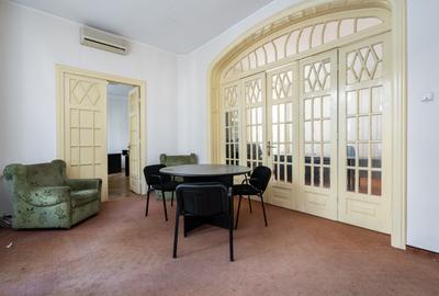 Vila 16 Camere de vanzare Unirii Primaria Sector 3 - 18