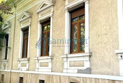 Casă individuală cu 4 camere cu Canalizare în Ultracentral - 1