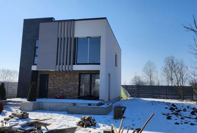 Casă cu 4 camere în Păulești - 8