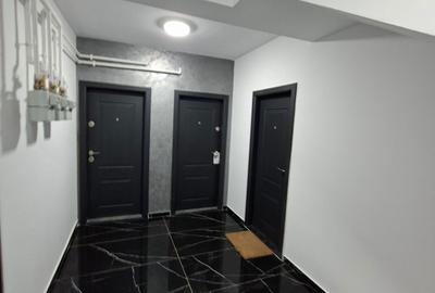 Apartament cu 2 camere semidecomandat în Giroc