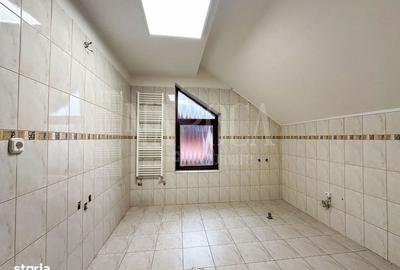 Casă cu 4 camere cu Teren 380 Mp în Mănăștur - 2